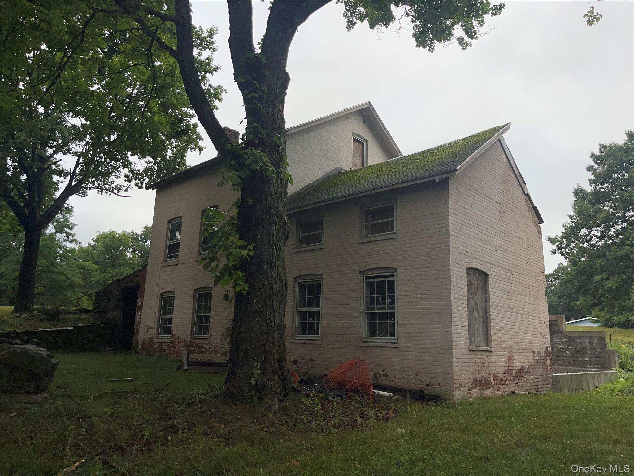 169 Holmes Road Newburgh, NY 12550 - Photo 5 of 8