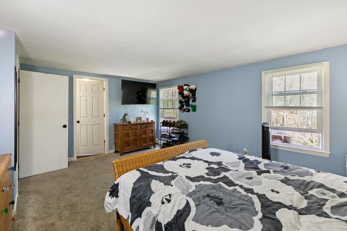 6 Pingree Hill Road Derry, NH 03038 - Photo 30 of 38 Gallery Image 30