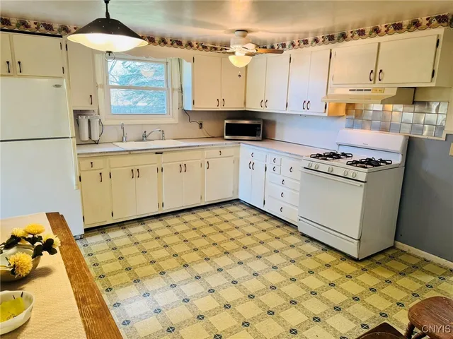 $189,900 | 584 McLean Road, Cortlandville, NY 13045