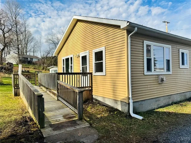 $189,900 | 584 McLean Road, Cortlandville, NY 13045