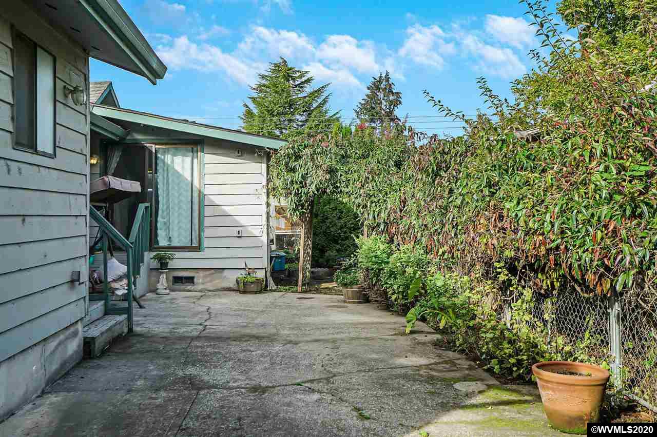 10774 River Road Northeast Gervais, OR 97026 - Photo 34 of 37