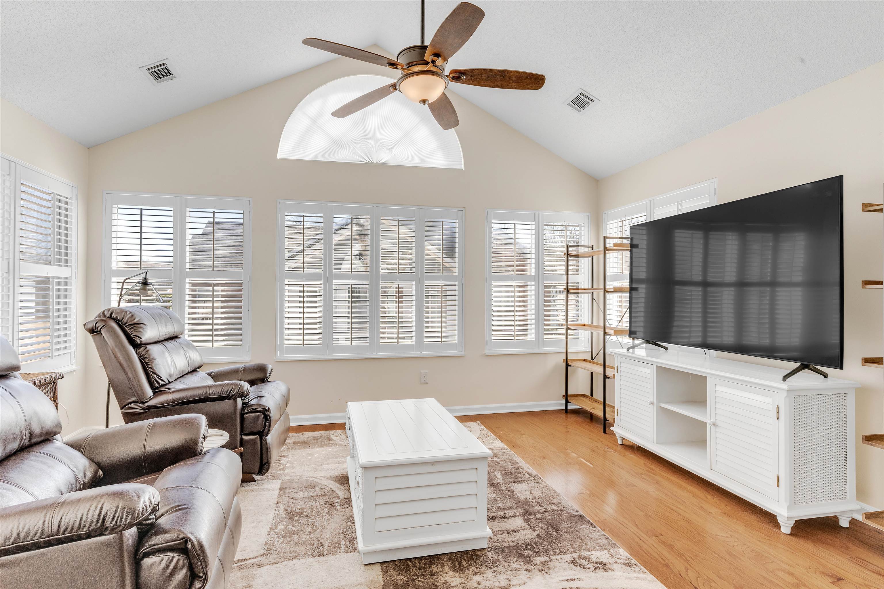 1213 Oak Timber Circle, Unit 25 Collierville, TN 38017 - Photo 8 of 25 Gorgeous room with tons of natural light