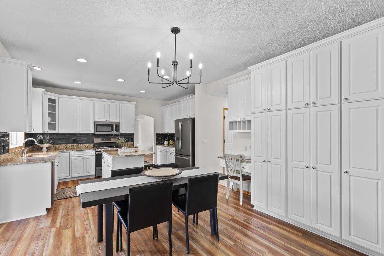9724 Geisler Road Eden Prairie, MN 55347 - Photo 3 of 65