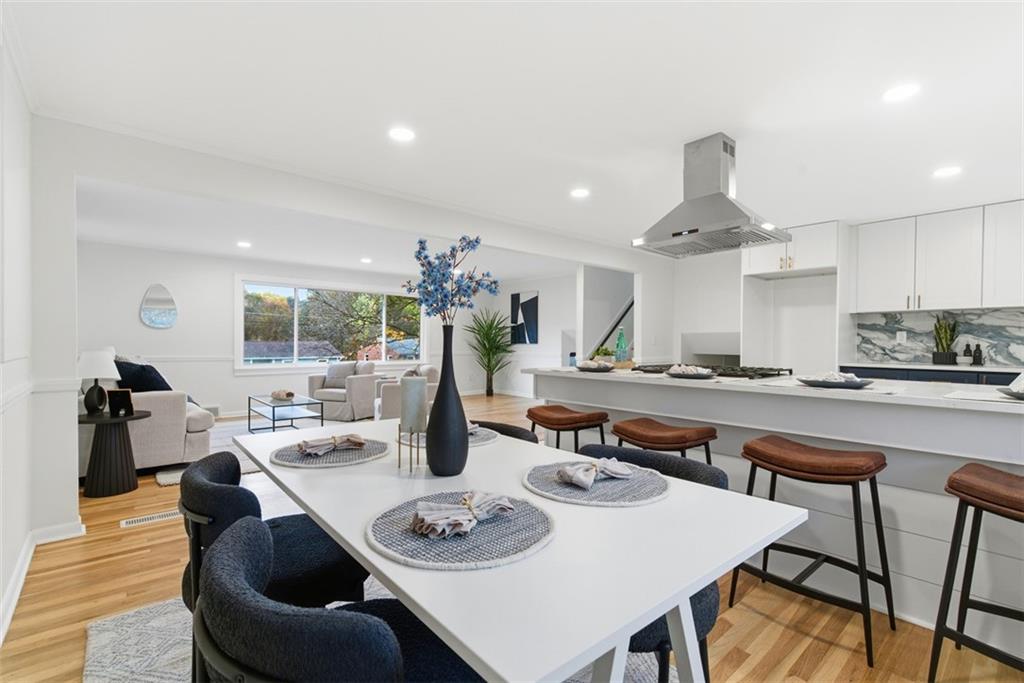 125 South Jamestown Road Coraopolis, PA 15108 - Photo 17 of 44 a living room with dining table and chairs