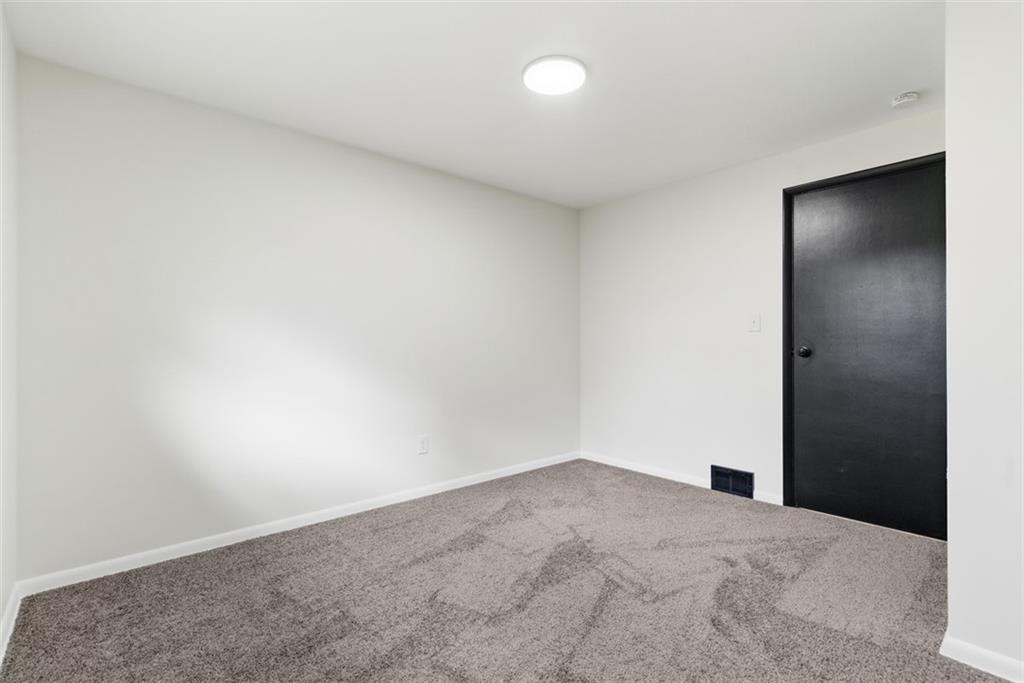 125 South Jamestown Road Coraopolis, PA 15108 - Photo 29 of 44 a view of empty room