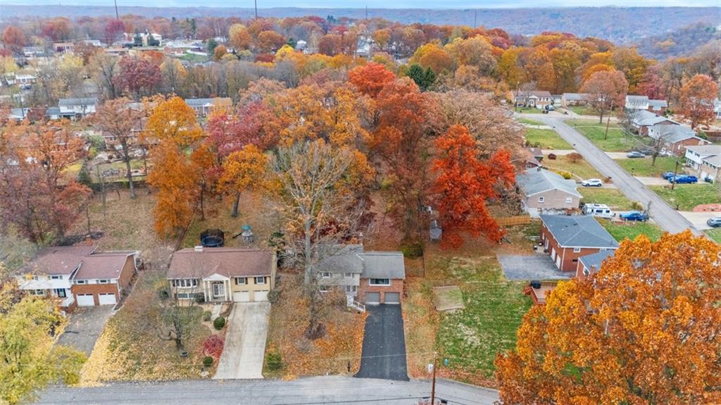 125 South Jamestown Road Coraopolis, PA 15108 - Photo 43 of 44 an aerial view of residential houses with outdoor space