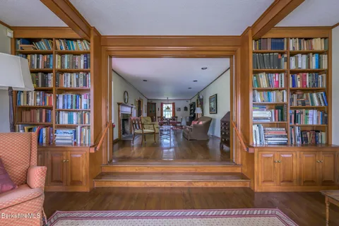 $1,595,000 | 6 Bay Lane, Sheffield, MA 01257