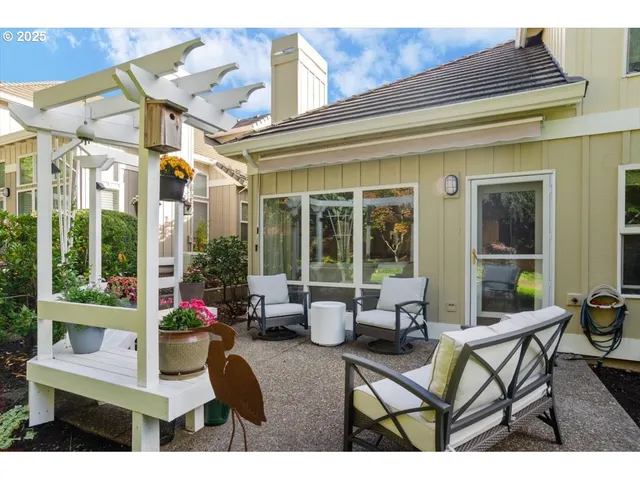 $615,000 | 15450 Northwest Aberdeen Drive, Portland, OR 97229