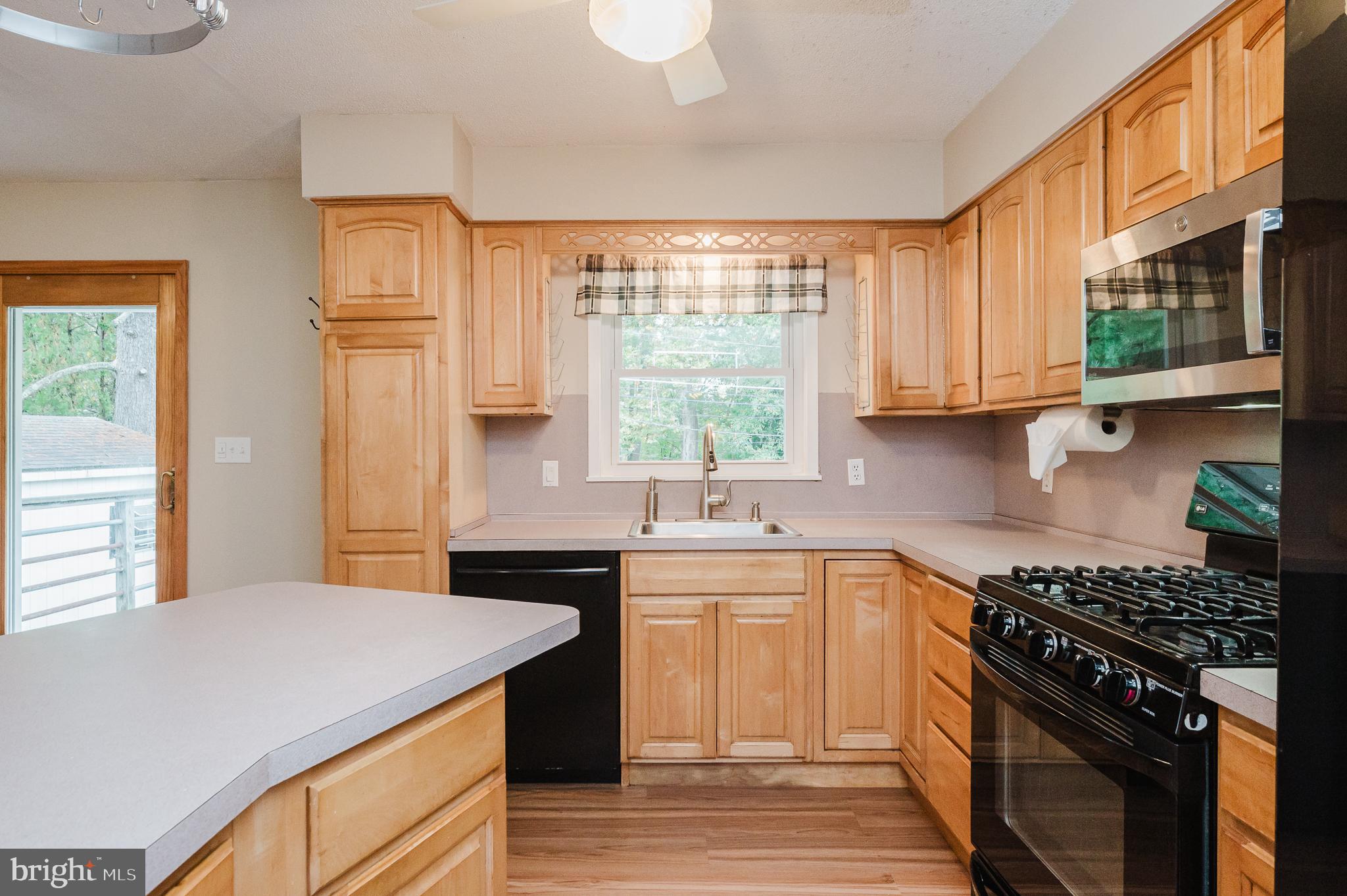 2520 Hanson Road Edgewood, MD 21040 - Photo 18 of 54 Kitchen