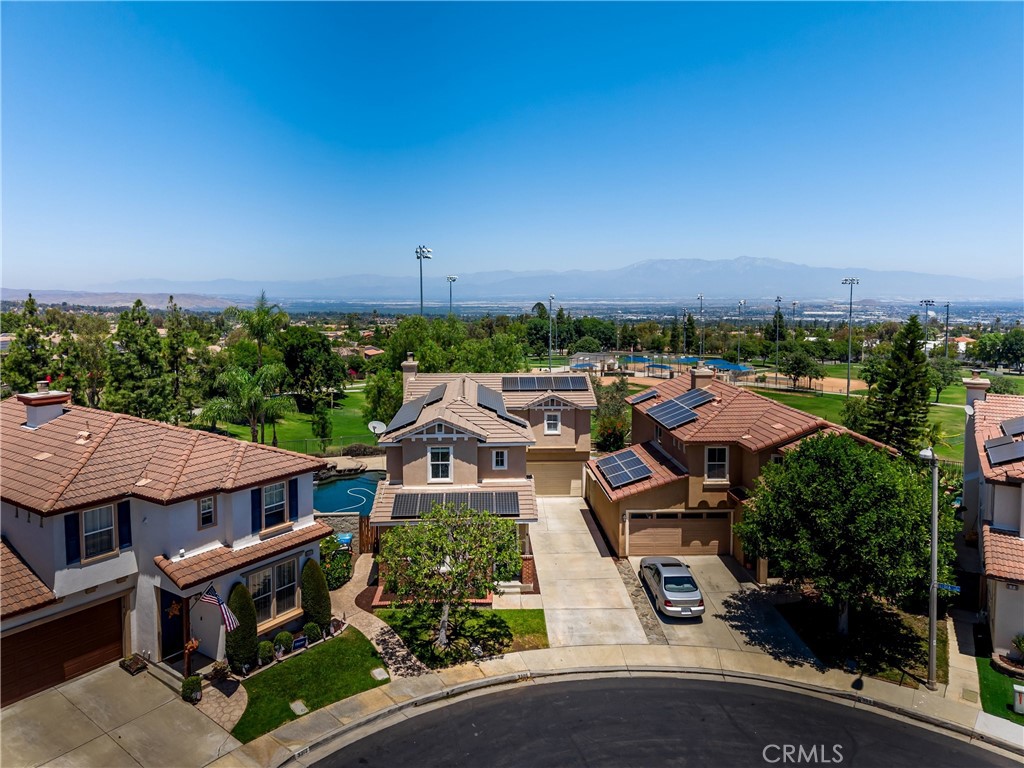 3306 Rochelle Lane Corona, CA 92882 - Photo 4 of 73