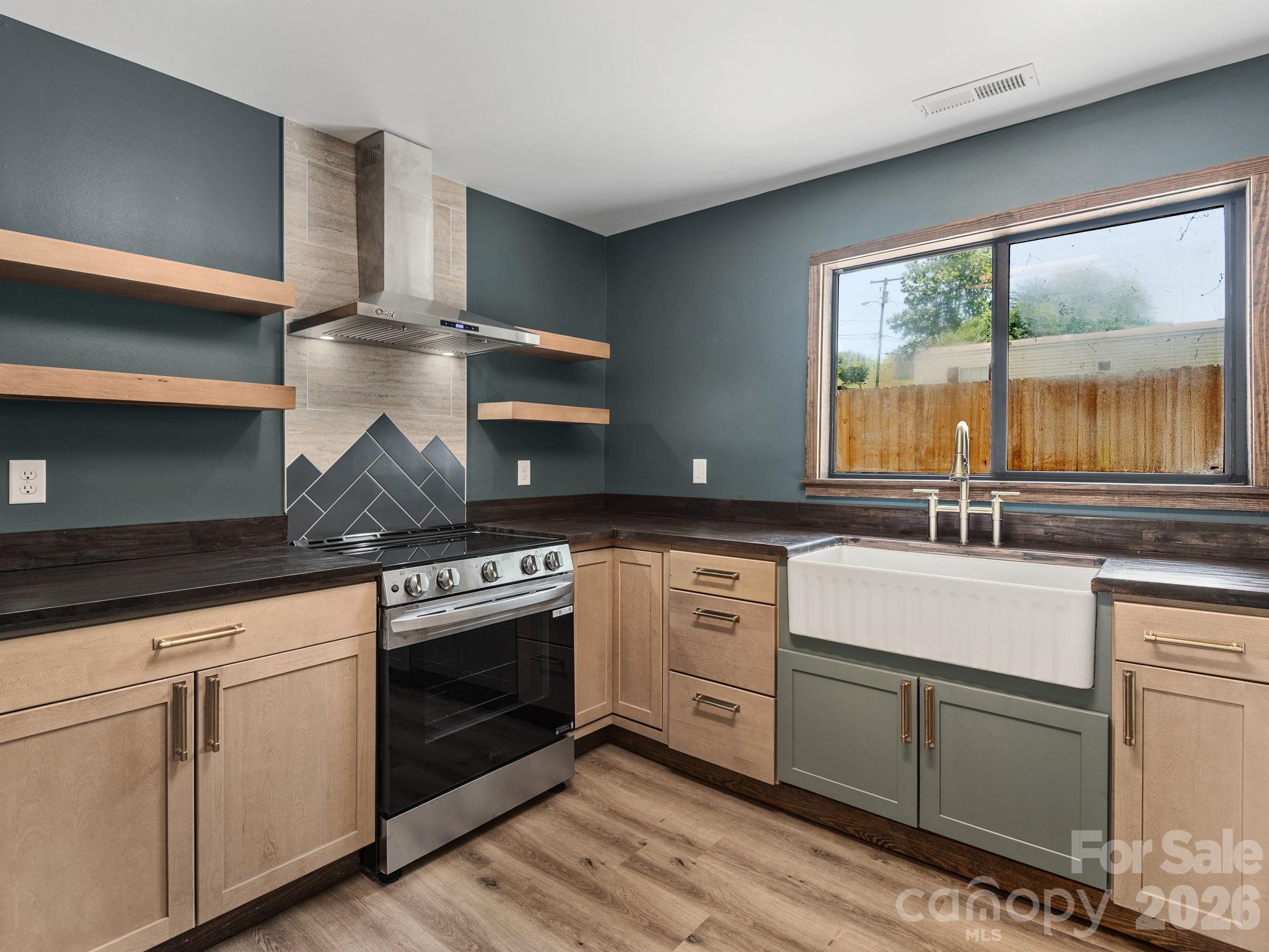 78 Travis Street Clyde, NC 28721 - Photo 12 of 20