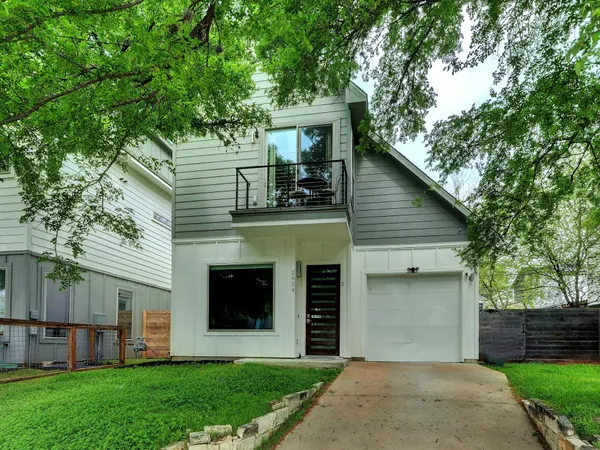 $2,800 | 2924 East 14th Street, Unit B, Austin, TX 78702