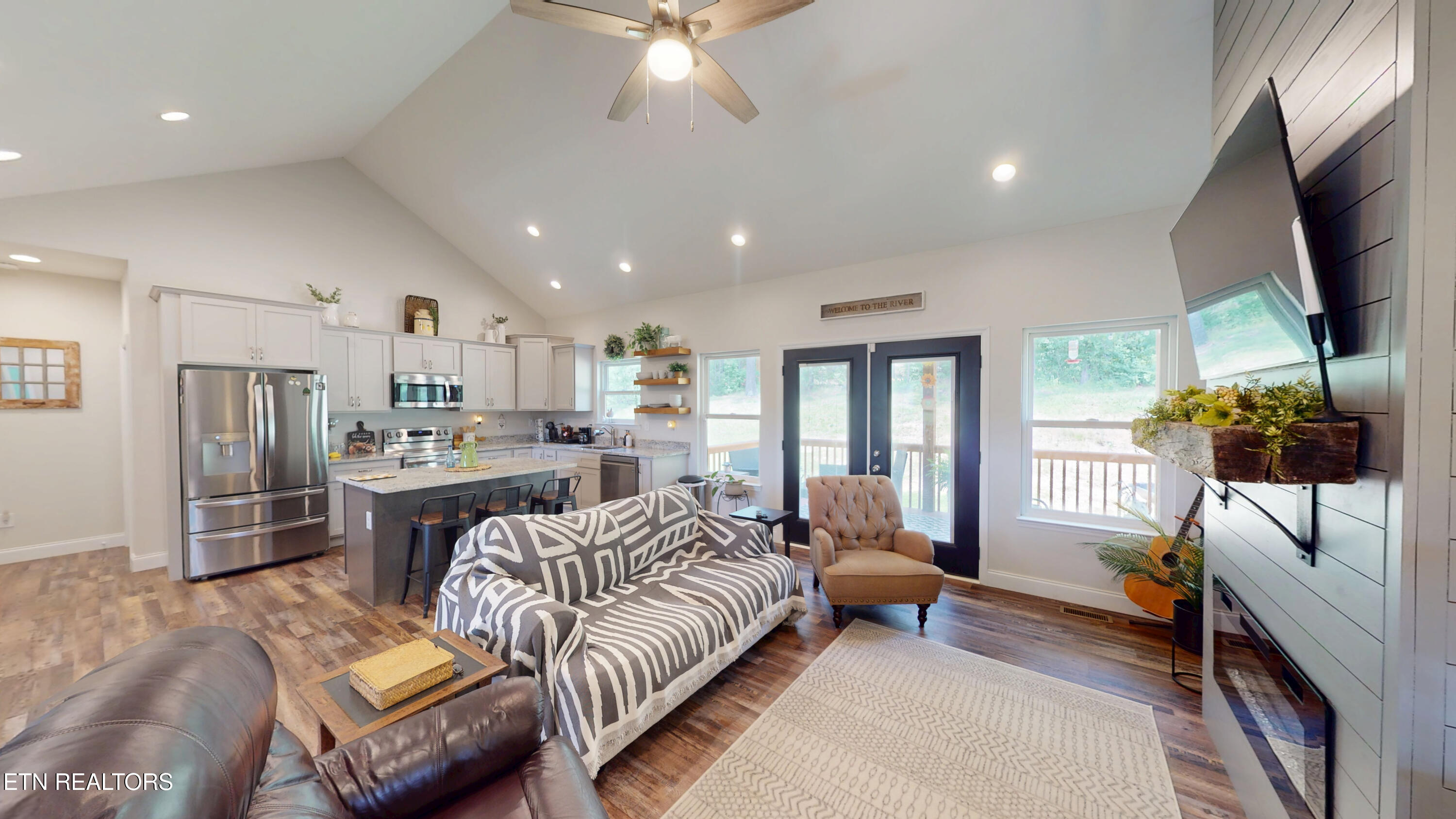 3773 Blythes Ferry Road Dayton, TN 37321 - Photo 6 of 34 6-Living Room 2.5