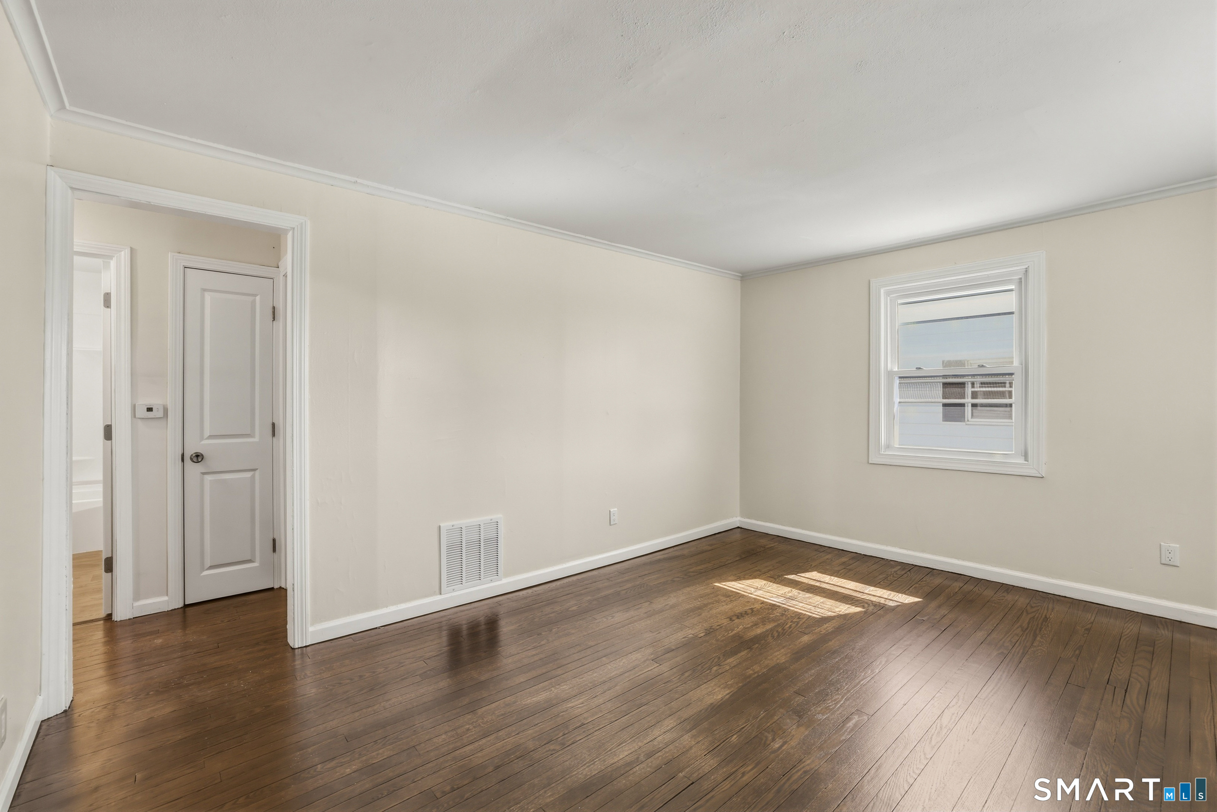 31 Alexander Road New Britain, CT 06053 - Photo 6 of 27