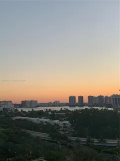 $179,900 | 19201 Collins Avenue, Unit 1109, Sunny Isles Beach, FL 33160