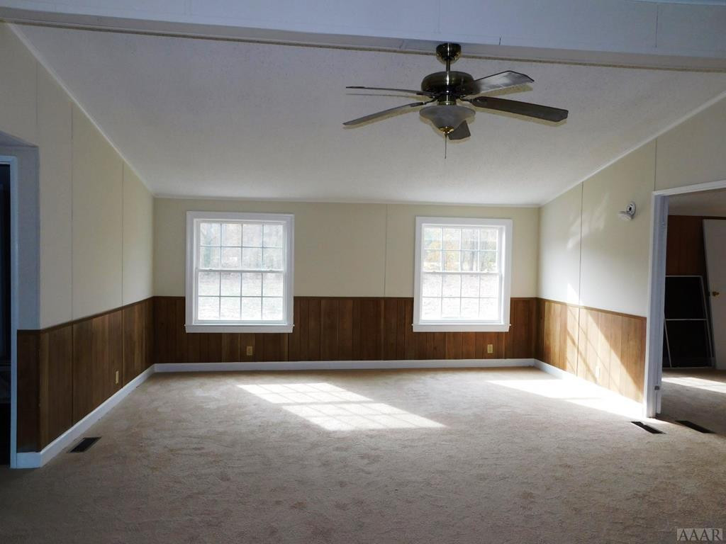 127 Taylor Mill Road Eure, NC 27935 - Photo 3 of 9 LIVING ROOM