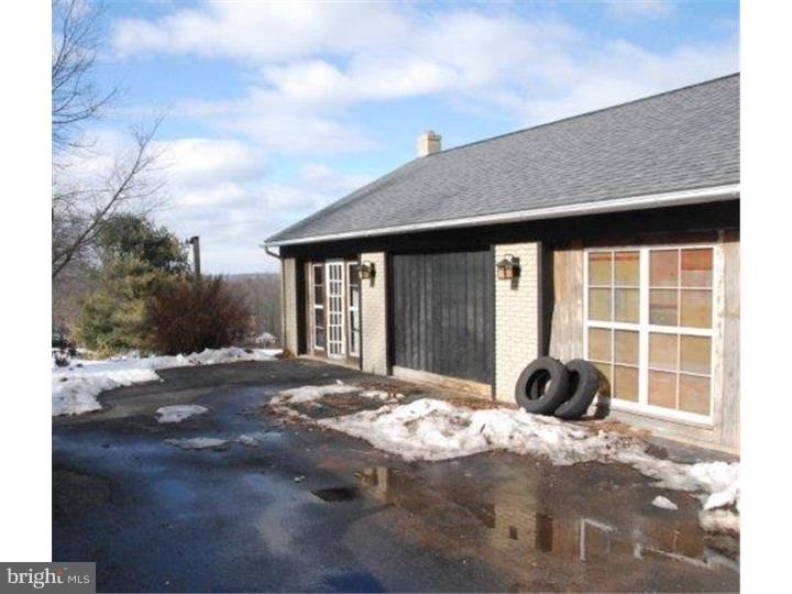 619 Ridge Road Spring City, PA 19475 - Photo 3 of 16 Garage