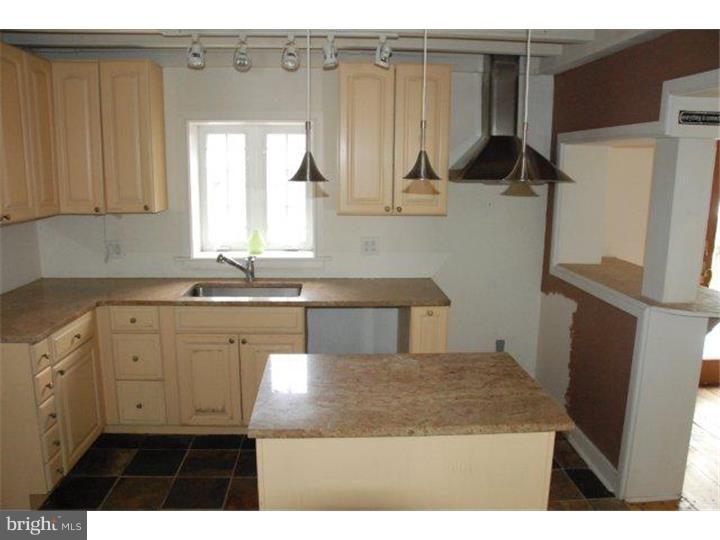 619 Ridge Road Spring City, PA 19475 - Photo 4 of 16 Kitchen