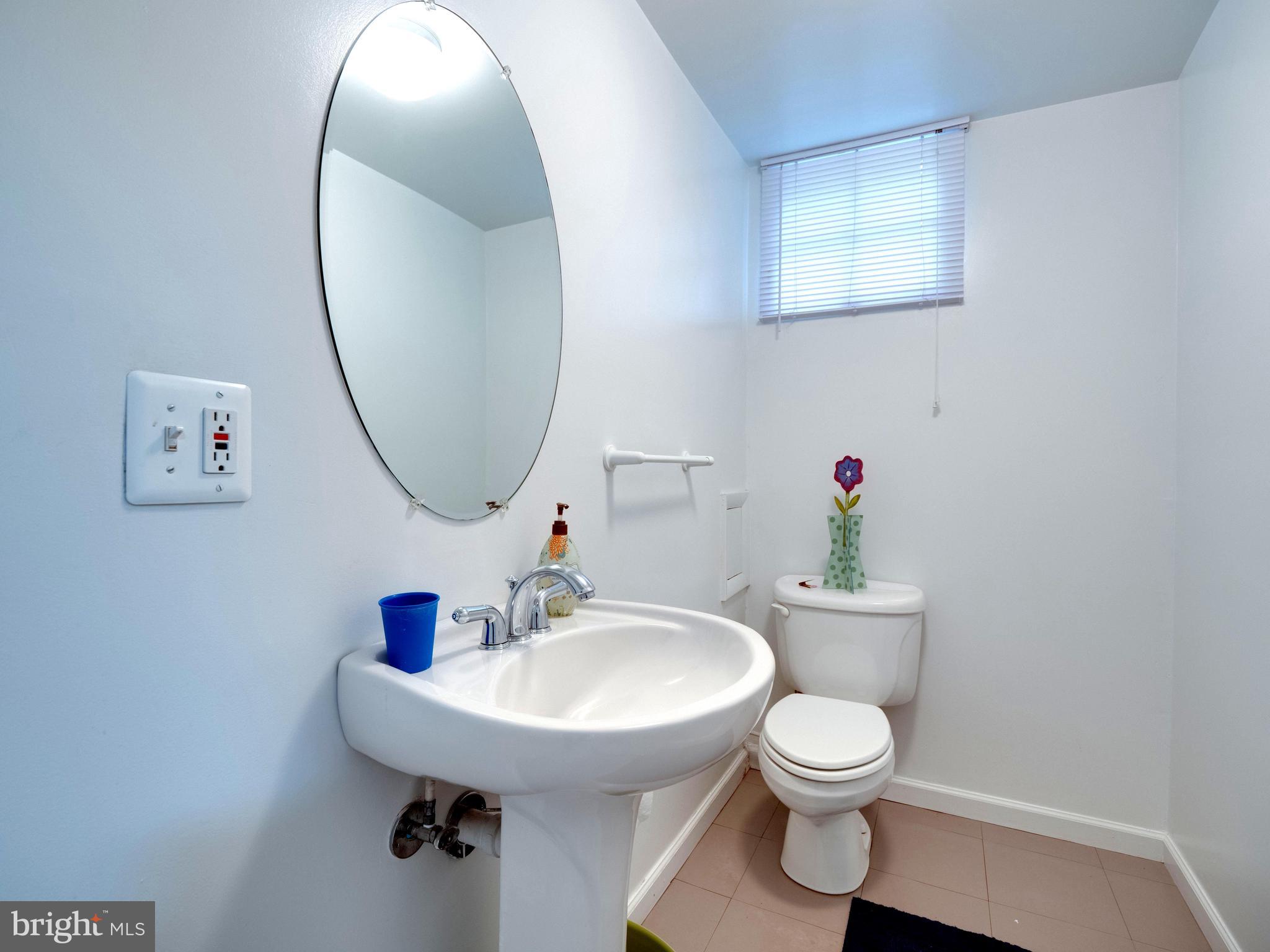 3820 Chesterbrook Road Arlington, VA 22207 - Photo 30 of 43 Lower level half bathroom