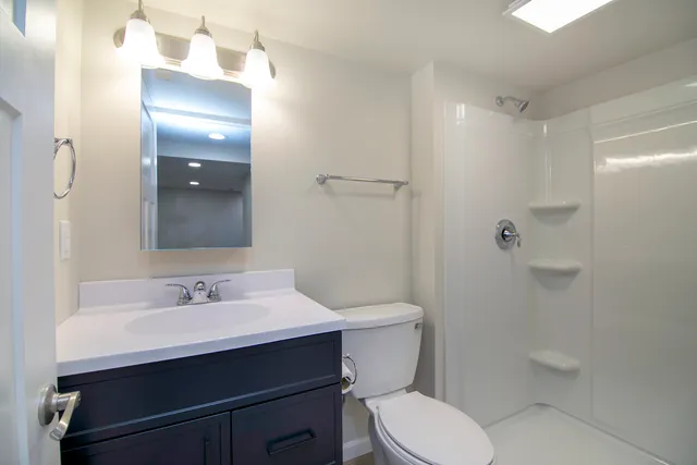 $239,999 | 195 North Michigan Avenue, Bradley, IL 60915