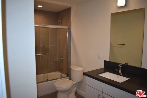 $3,845 | 4504 Colbath Avenue, Sherman Oaks, CA 91423