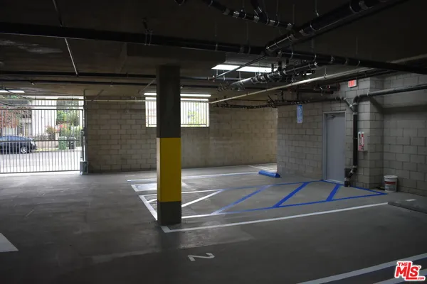 $3,845 | 4504 Colbath Avenue, Sherman Oaks, CA 91423