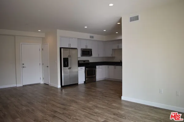$3,845 | 4504 Colbath Avenue, Sherman Oaks, CA 91423