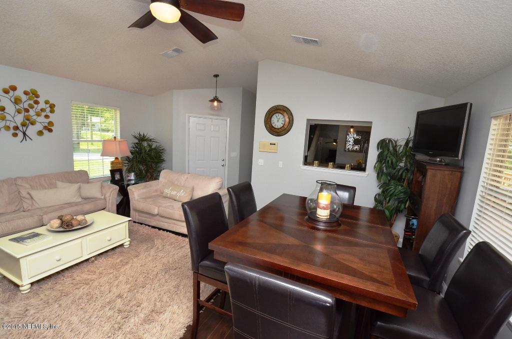 3430 Pinetree Road Jacksonville, FL 32250 - Photo 3 of 20 Living_Dining 3