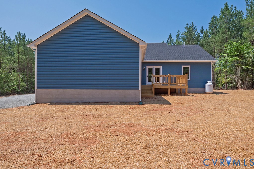5200 Three Chopt Road Louisa, VA 23093 - Photo 38 of 47 a front view of house with yard