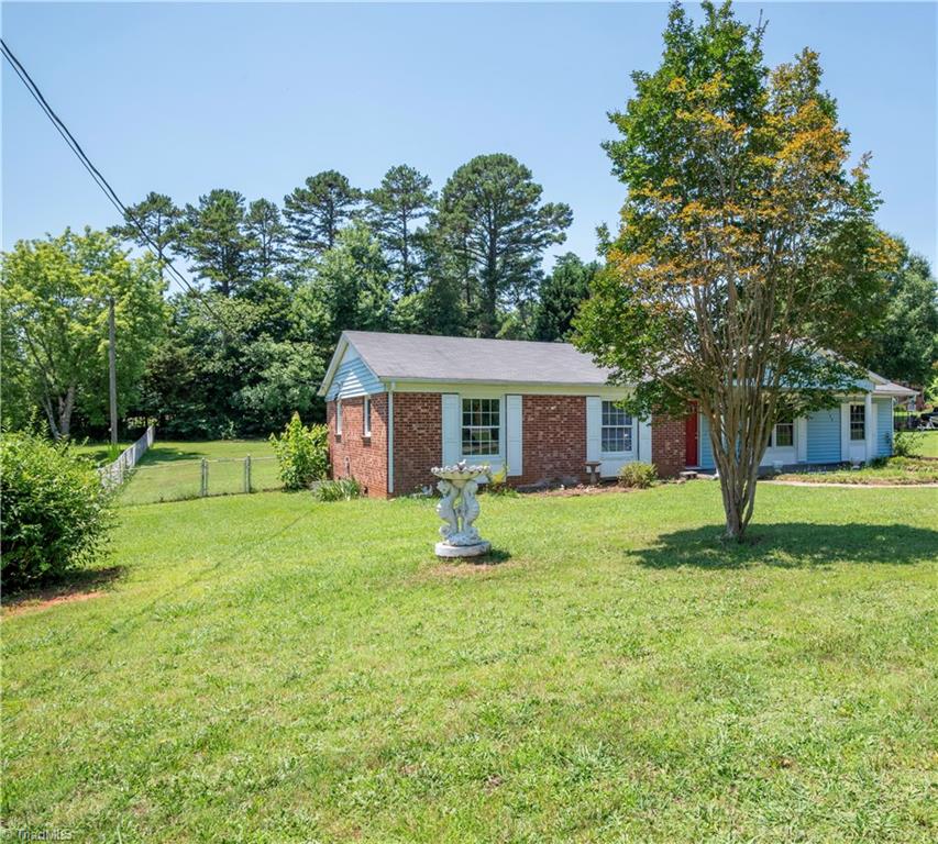 5740 Murray Road Winston-Salem, NC 27106 - Photo 4 of 23 Gallery Image 4