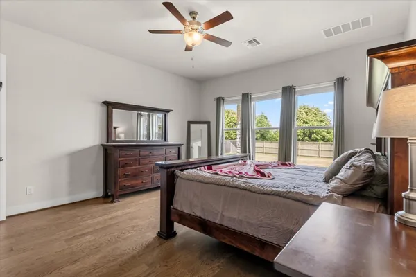 $749,000 | 200 Great Lawn Bend, Liberty Hill, TX 78642