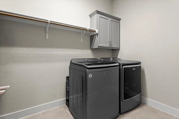 $749,000 | 200 Great Lawn Bend, Liberty Hill, TX 78642