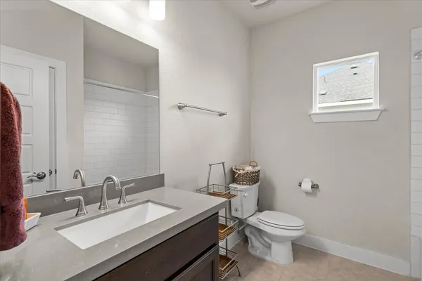 $749,000 | 200 Great Lawn Bend, Liberty Hill, TX 78642