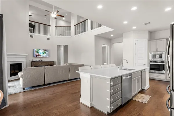 $749,000 | 200 Great Lawn Bend, Liberty Hill, TX 78642