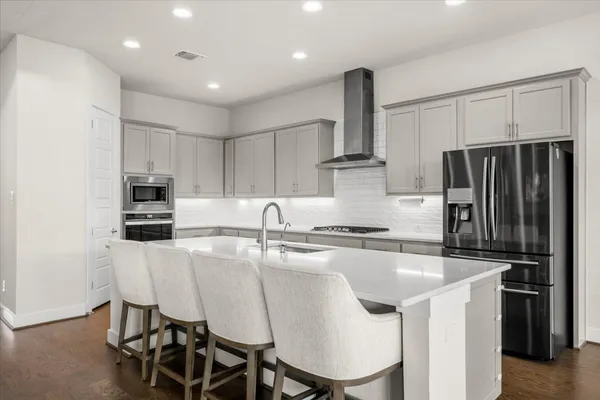 $749,000 | 200 Great Lawn Bend, Liberty Hill, TX 78642