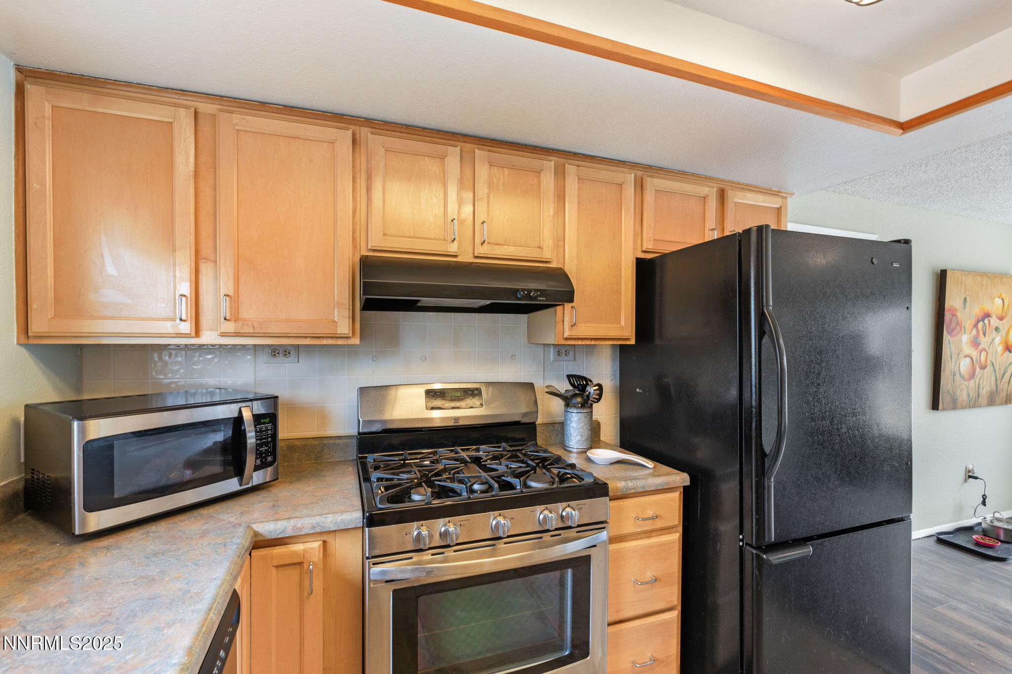 2410 Seneca Drive Reno, NV 89506 - Photo 13 of 32 Kitchen