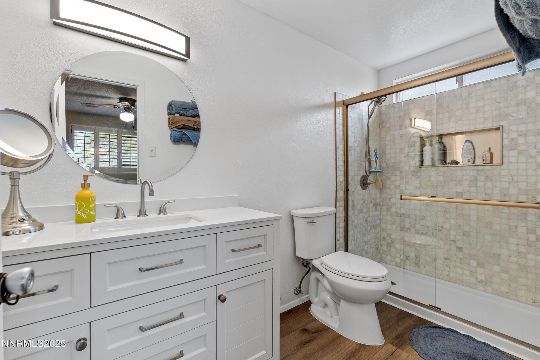 2410 Seneca Drive Reno, NV 89506 - Photo 19 of 32 Primary Bathroom