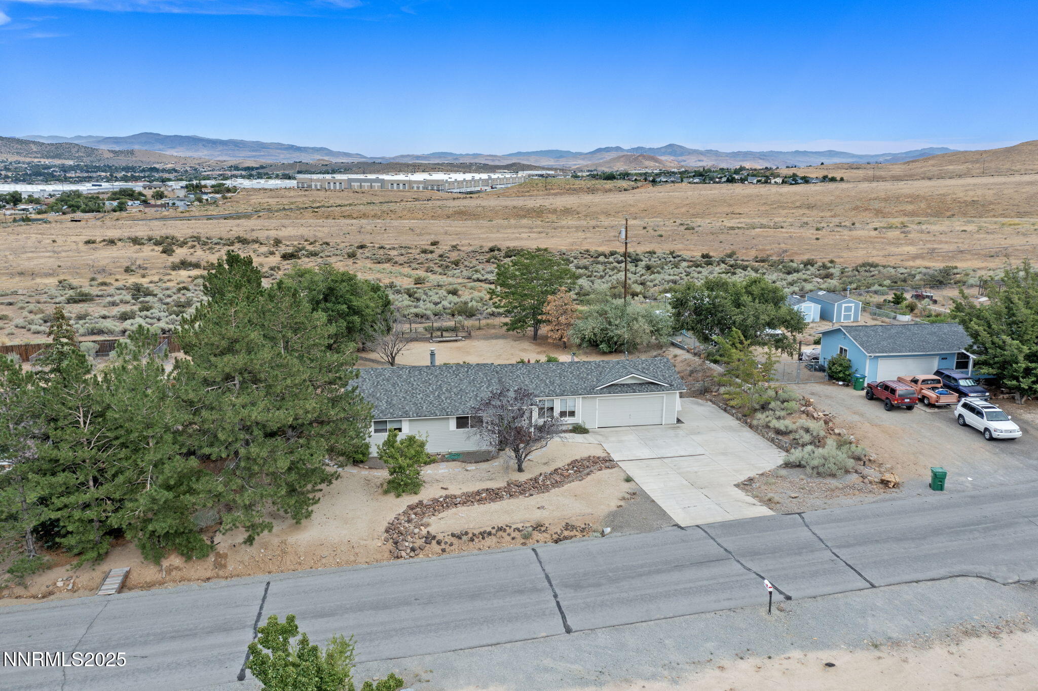 2410 Seneca Drive Reno, NV 89506 - Photo 3 of 32 Front