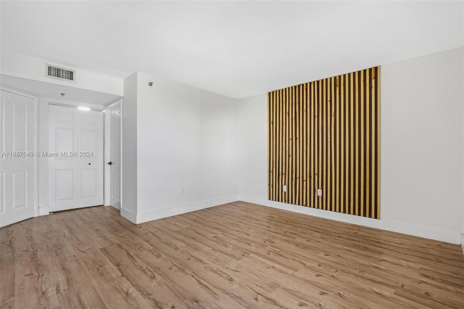 2351 Douglas Road, Unit 504 Miami, FL 33145 - Photo 19 of 41