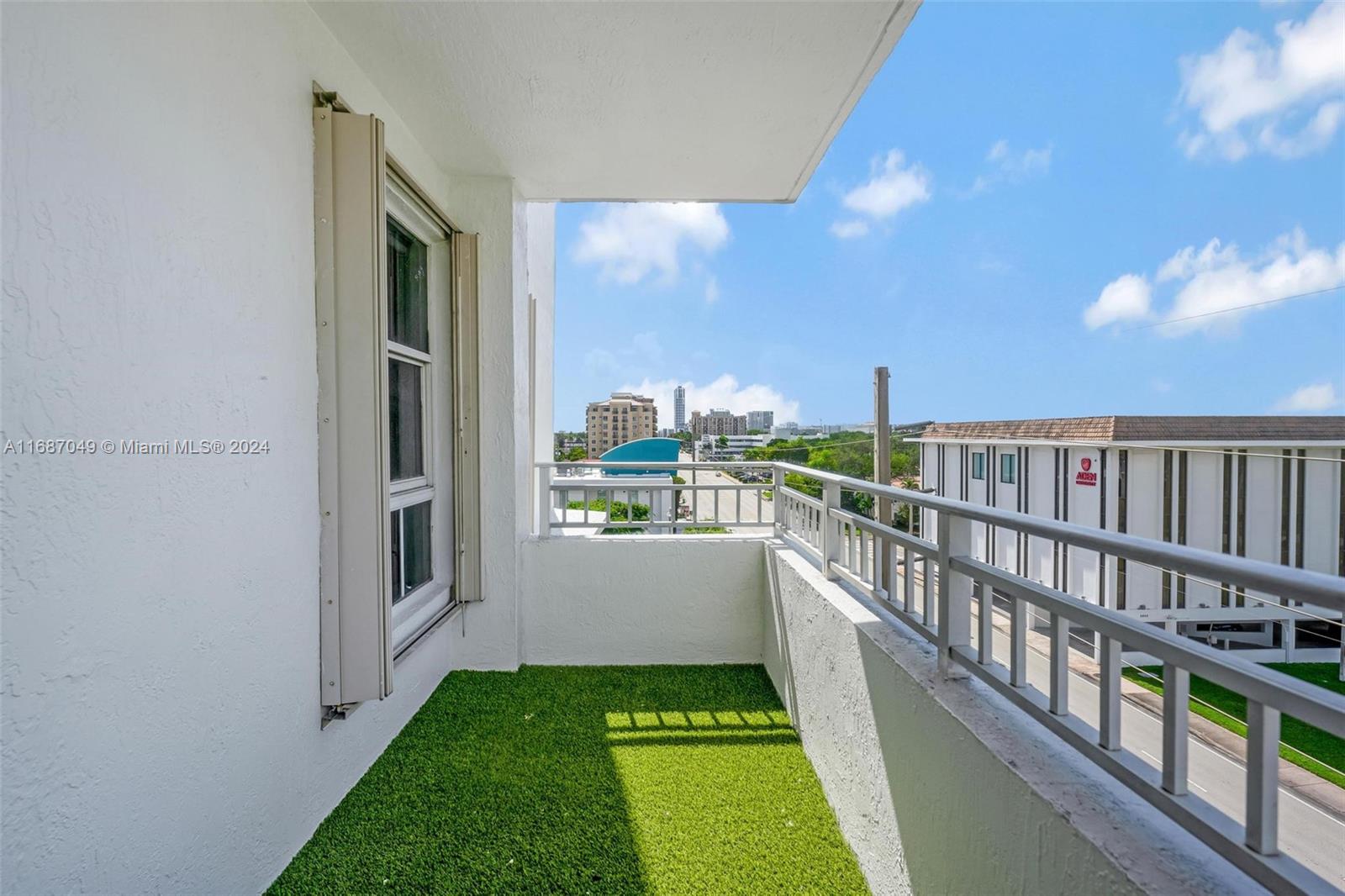 2351 Douglas Road, Unit 504 Miami, FL 33145 - Photo 36 of 41 a view of balcony with yard