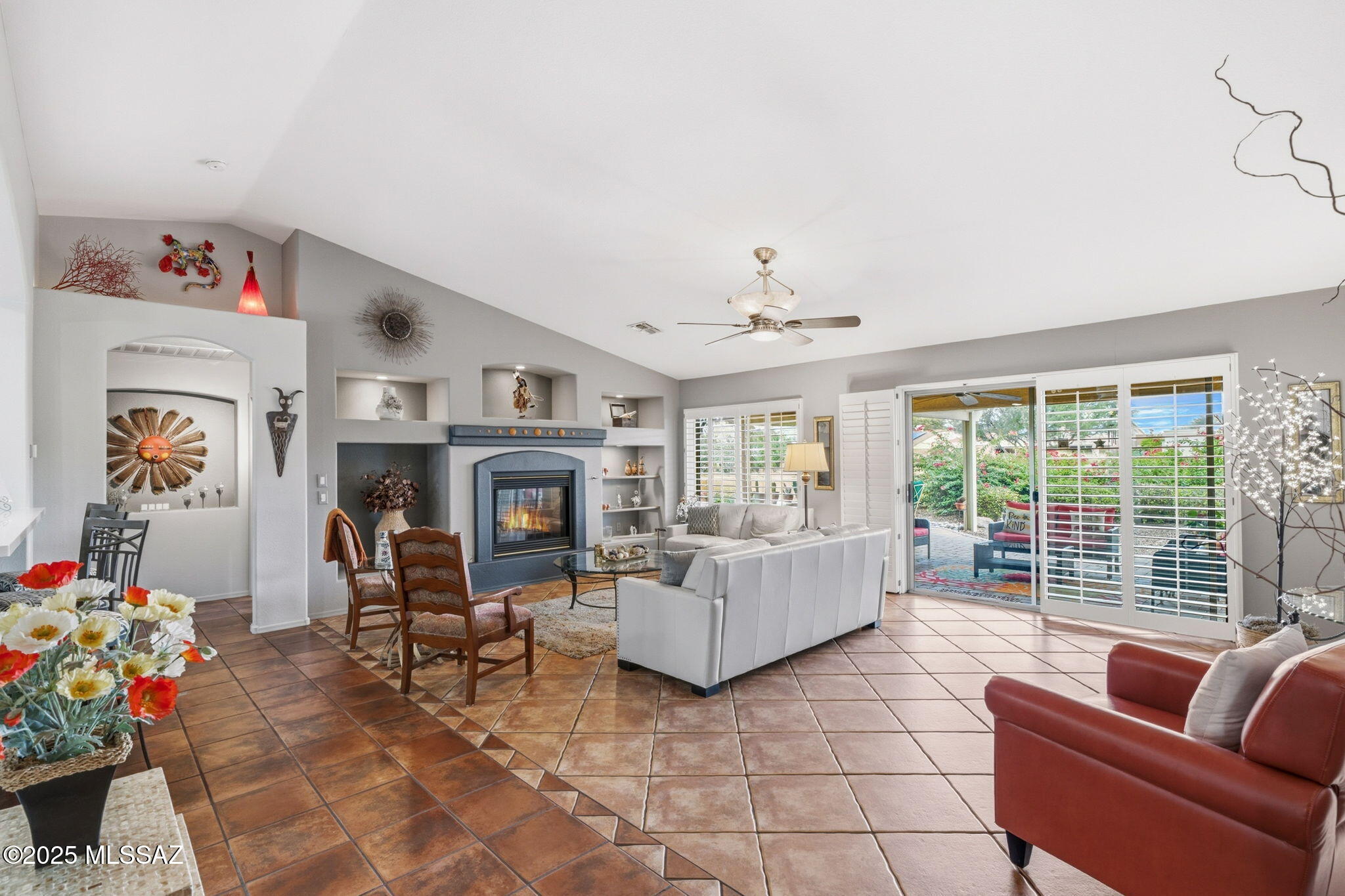1821 East Redstart Road Green Valley, AZ 85614 - Photo 7 of 50 Gallery Image 7