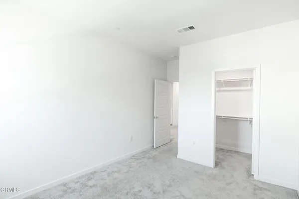 $3,975 | 611 Winchester Drive, Oxnard, CA 93036