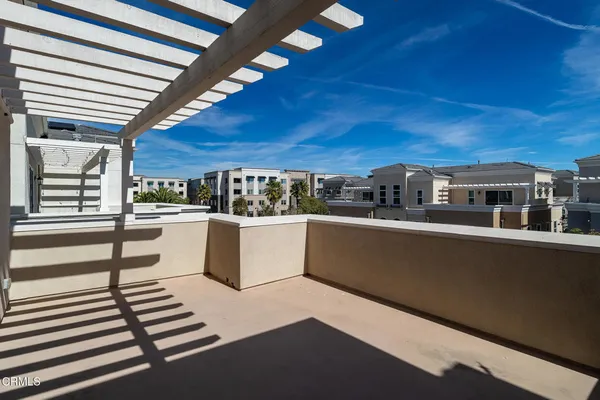 $3,975 | 611 Winchester Drive, Oxnard, CA 93036