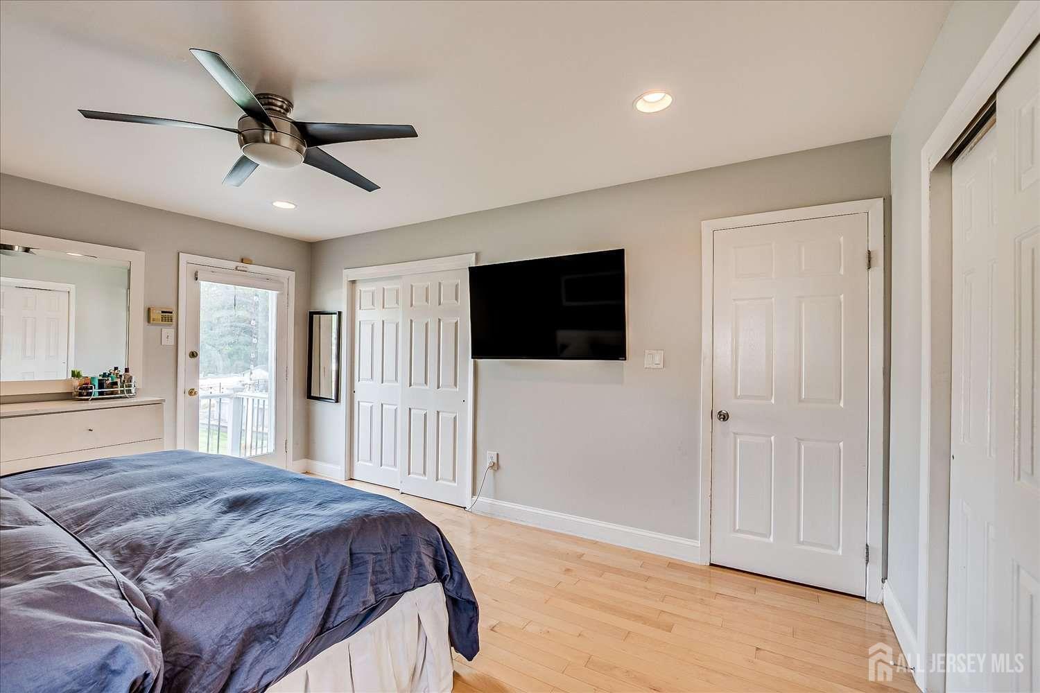 7 Gentore Court Edison, NJ 08820 - Photo 16 of 31