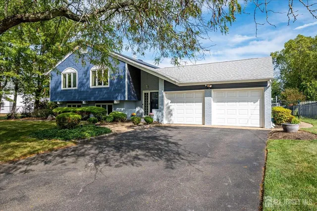 a house view with a outdoor space