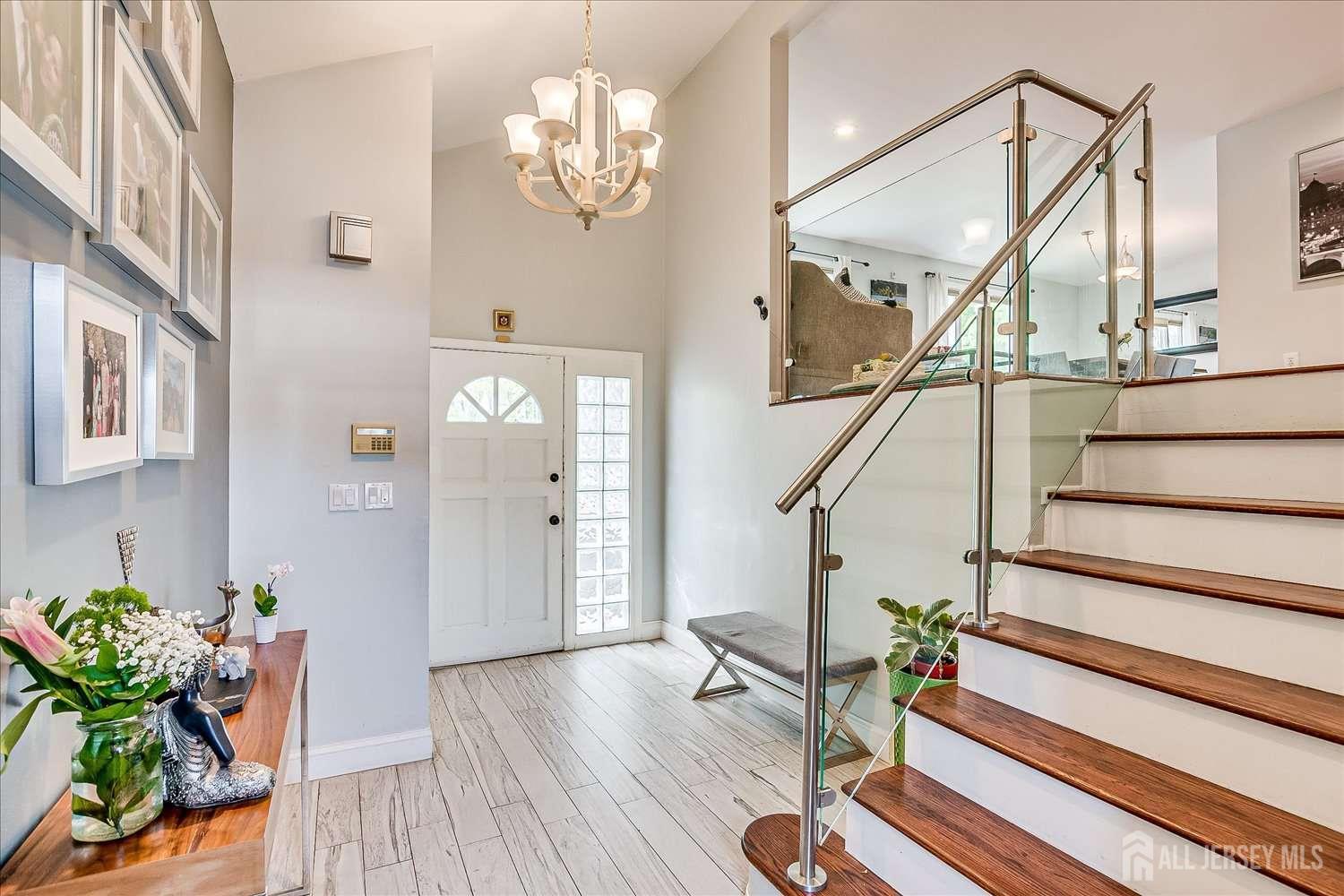 7 Gentore Court Edison, NJ 08820 - Photo 5 of 31