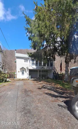$125,000 | 319 Main Street, Hobart, NY 13788