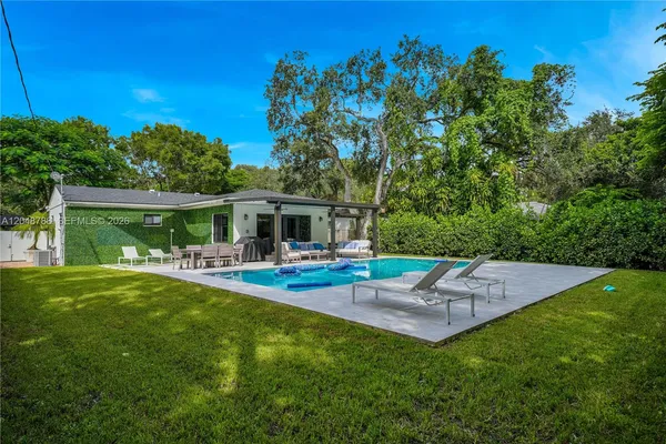 $6,700 | 7521 Southwest 63rd Court, South Miami, FL 33143