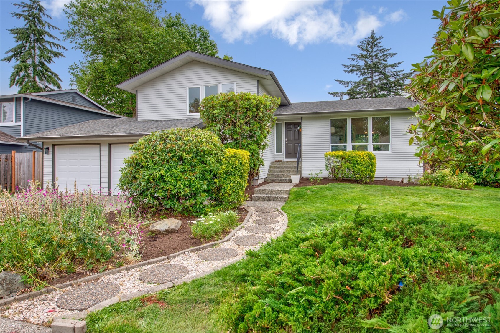 4303 Northeast 24th Street Renton, WA 98059 - Photo 1 of 30