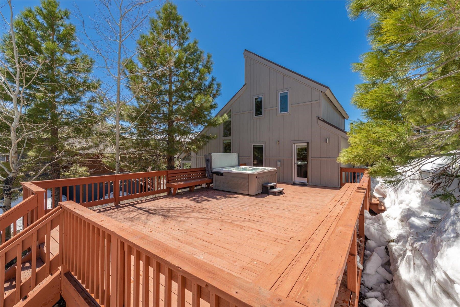 12676 Pinnacle Loop Truckee, CA 96161 - Photo 19 of 19 a view of a chairs and tables in the balcony